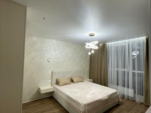 квартира за адресою Літературна вул., 10