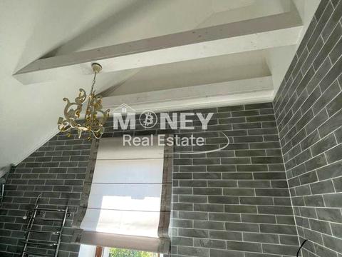 будинок за адресою с. Нові Петрівці, Нові Петрівці