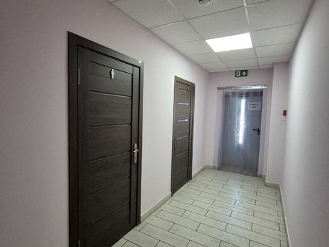 комерційна за адресою майдан Незалежності пл., 2