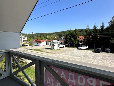 комерційна за адресою с. Раковець, Центральна, 75 А