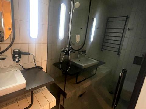 квартира за адресою урочище Вишні вул., 500