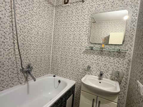 квартира за адресою Олександра Довженка вул., 1а