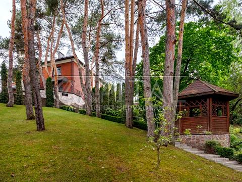будинок за адресою с. Лісники, Володимирська