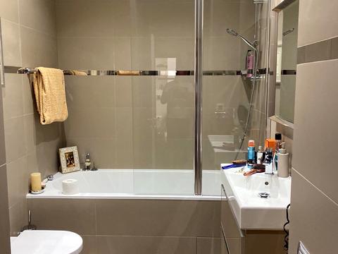 квартира по адресу Василия Тютюнника ул. (Анрі Барбюса), 52/1