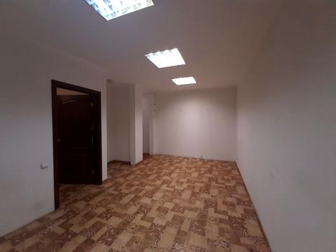 комерційна за адресою Бульварно-Кудрявська вул. (Воровського), 16