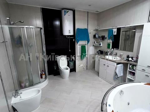 квартира за адресою Євгена Коновальця вул. (Щорса), 36-Б