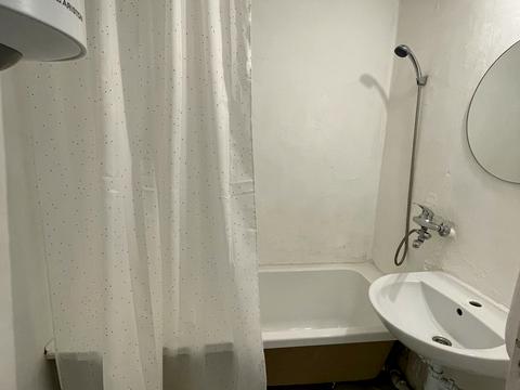 квартира за адресою Наукова вул., 60а