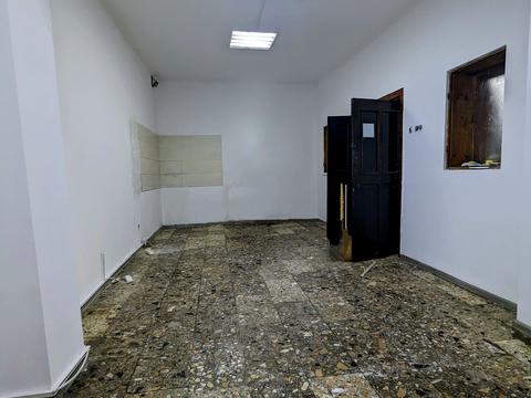 комерційна за адресою Львів, Якова Остряниці вул., 4