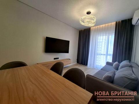 квартира за адресою Михайла Максимовича вул. (Онуфрія Трутенка), 28-Е