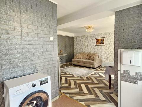 квартира по адресу Салютная ул., 25