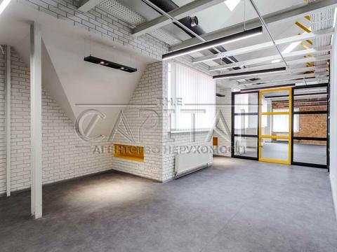 комерційна за адресою Дмитра Дорошенка вул. (Чигоріна), 2