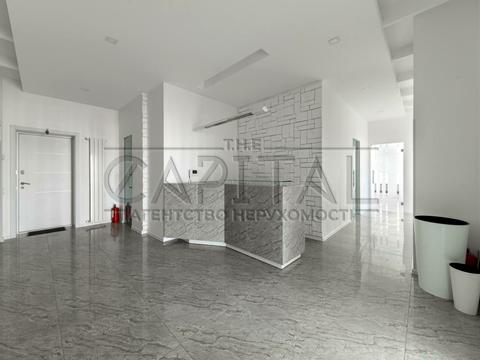 комерційна за адресою Кловський узвіз (Кловський), 7