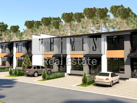 будинок за адресою 1 Травня вул.