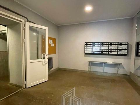 комерційна за адресою Михайла Грушевського вул., 34/1