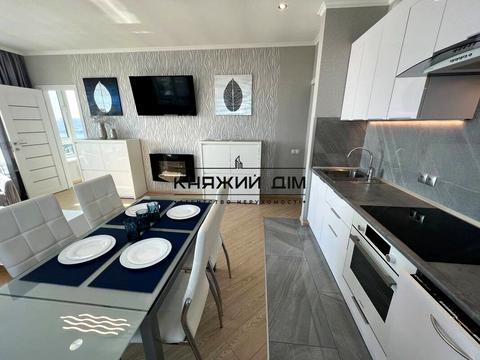квартира за адресою Київ, Зарічна вул., 2