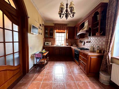 будинок за адресою вулиця Кошового