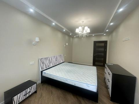 квартира за адресою Андрія Мельника вул., 10