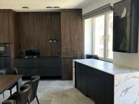 квартира за адресою Ринок пл., 1