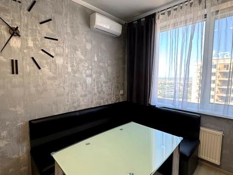 квартира за адресою Перлинна вул., 8