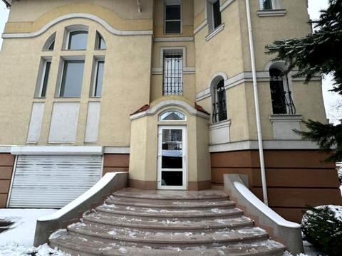 будинок за адресою Польова вул.