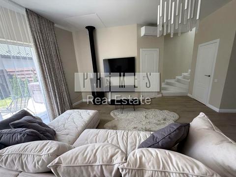 будинок за адресою Приозерна вул.