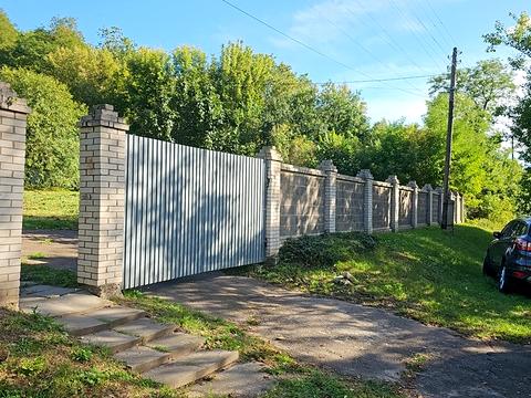 дом по адресу вулиця Євгенія Столбова