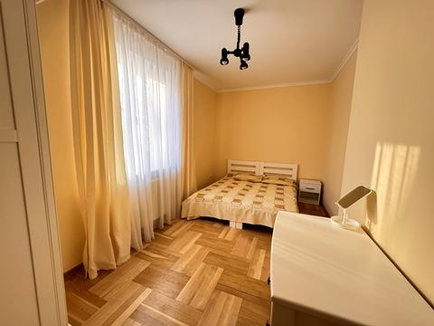 будинок за адресою Винники, Івасюка вул.
