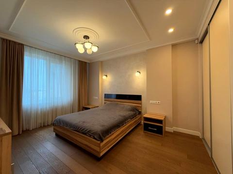 квартира за адресою Дмитрівська вул., 75