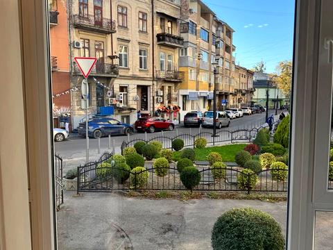 коммерческая по адресу Вагилевича ул., 7