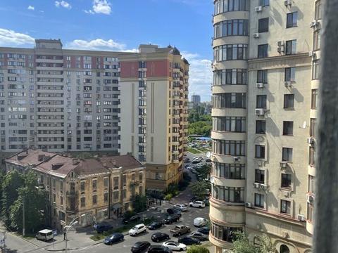 квартира за адресою Річкова вул., 3