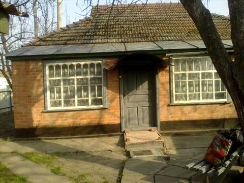 дом по адресу Центральна, 1