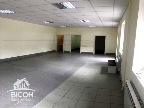 комерційна за адресою Володимира Лучаковського вул., 1