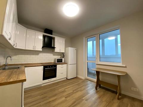 квартира по адресу Драгоманова ул., 38-А