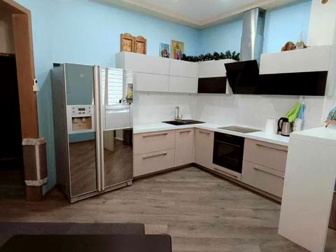 квартира по адресу Небесной Сотни просп. (Маршала Жукова), 3А/4