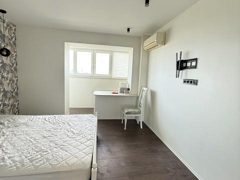 квартира за адресою Святошинська пл., 1