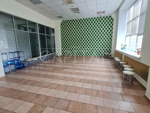 коммерческая по адресу Дениса Монастирського ул. (Василя Сурікова), 3А