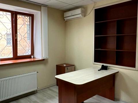 комерційна за адресою Спортивний пров., 4