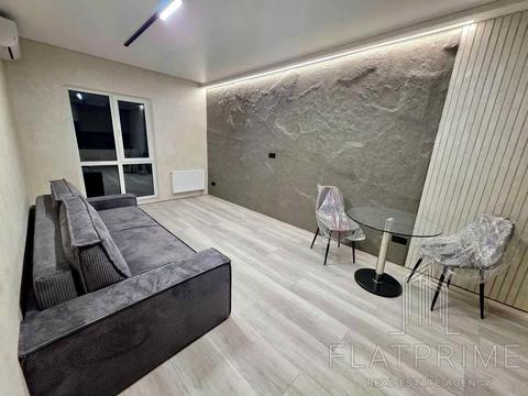 квартира за адресою Михайла Максимовича, 24В