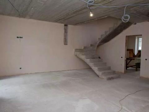 будинок за адресою Богдана Ступки