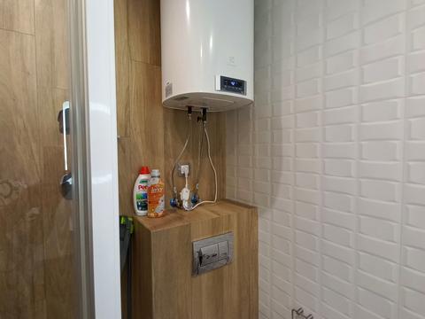квартира за адресою Салютна вул., 2к4