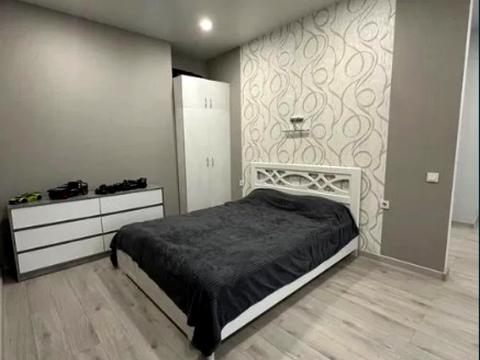 квартира за адресою Перлинна вул., 6