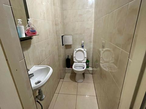 комерційна за адресою Степана Бандери вул., 7/1