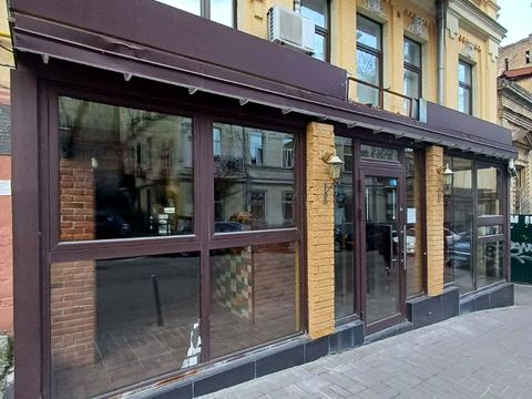 комерційна за адресою Мала Житомирська вул., 16
