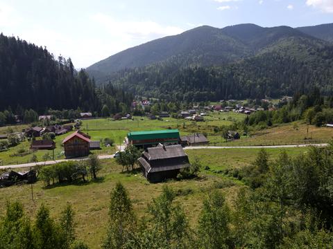 участок по адресу Піги