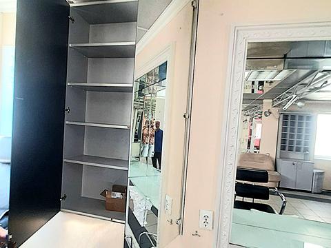 комерційна за адресою Грушевського вул., 57