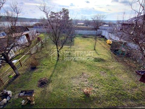 дом по адресу пгт. Безлюдовка, Клубничная ул.