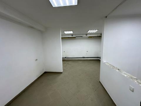 комерційна за адресою Агатангела Кримського вул., 5