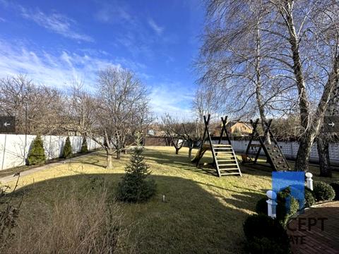 будинок за адресою смт. Обухівка, Садова, 38