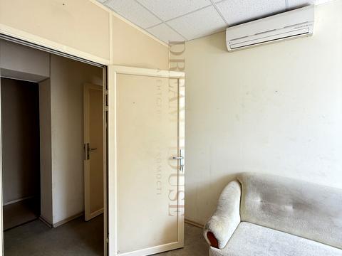 коммерческая по адресу Трёхсвятительская ул., 4