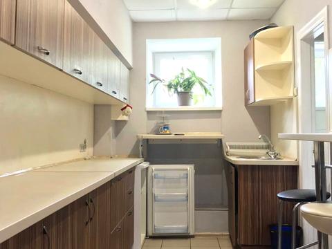 комерційна за адресою Мечникова вул. (Кловський), 18